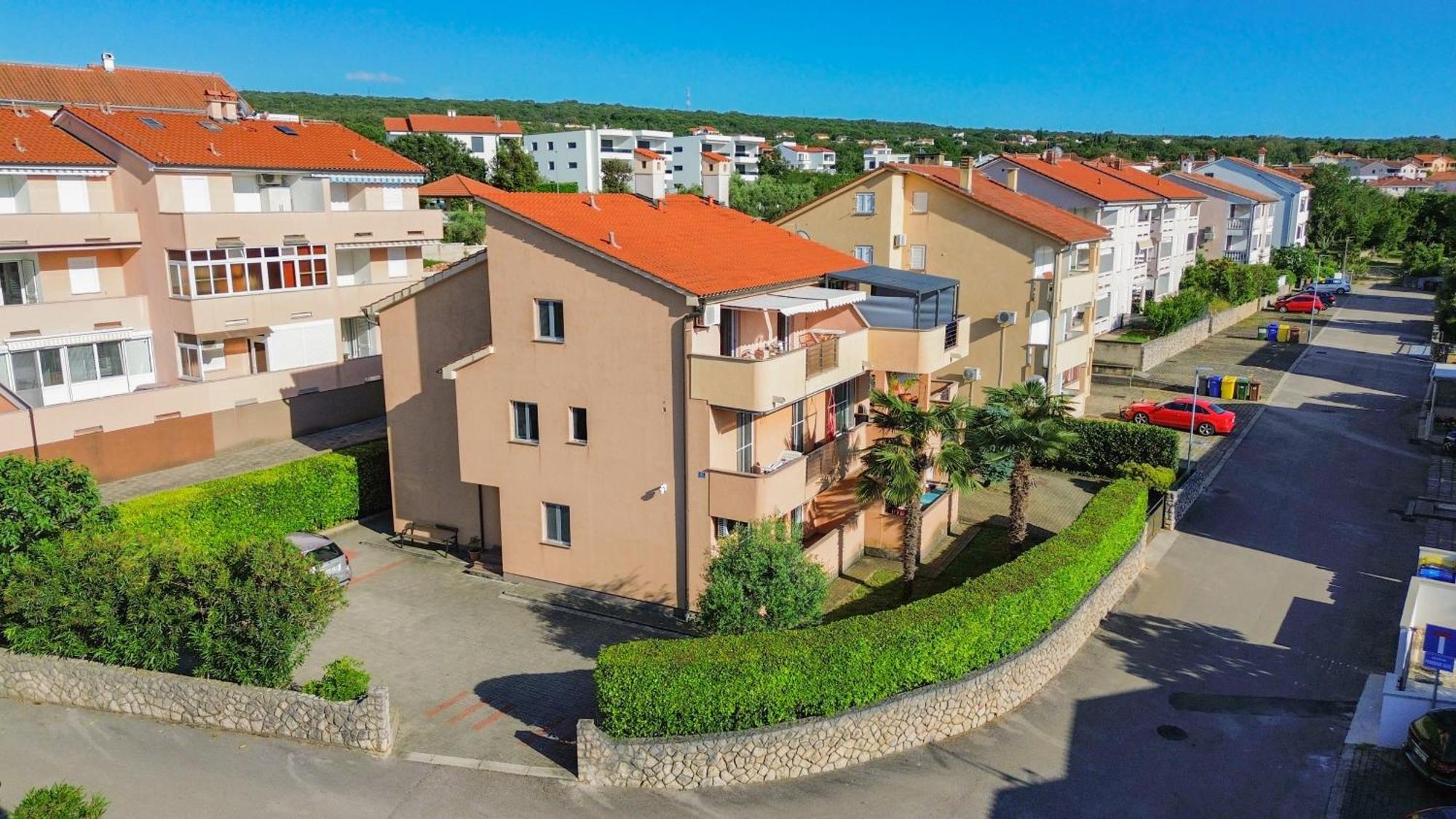 Malinska - Apartment Glavas Eksteriør bilde
