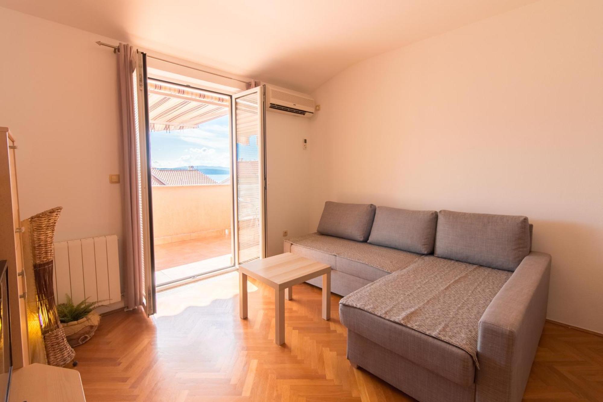 Malinska - Apartment Glavas Eksteriør bilde