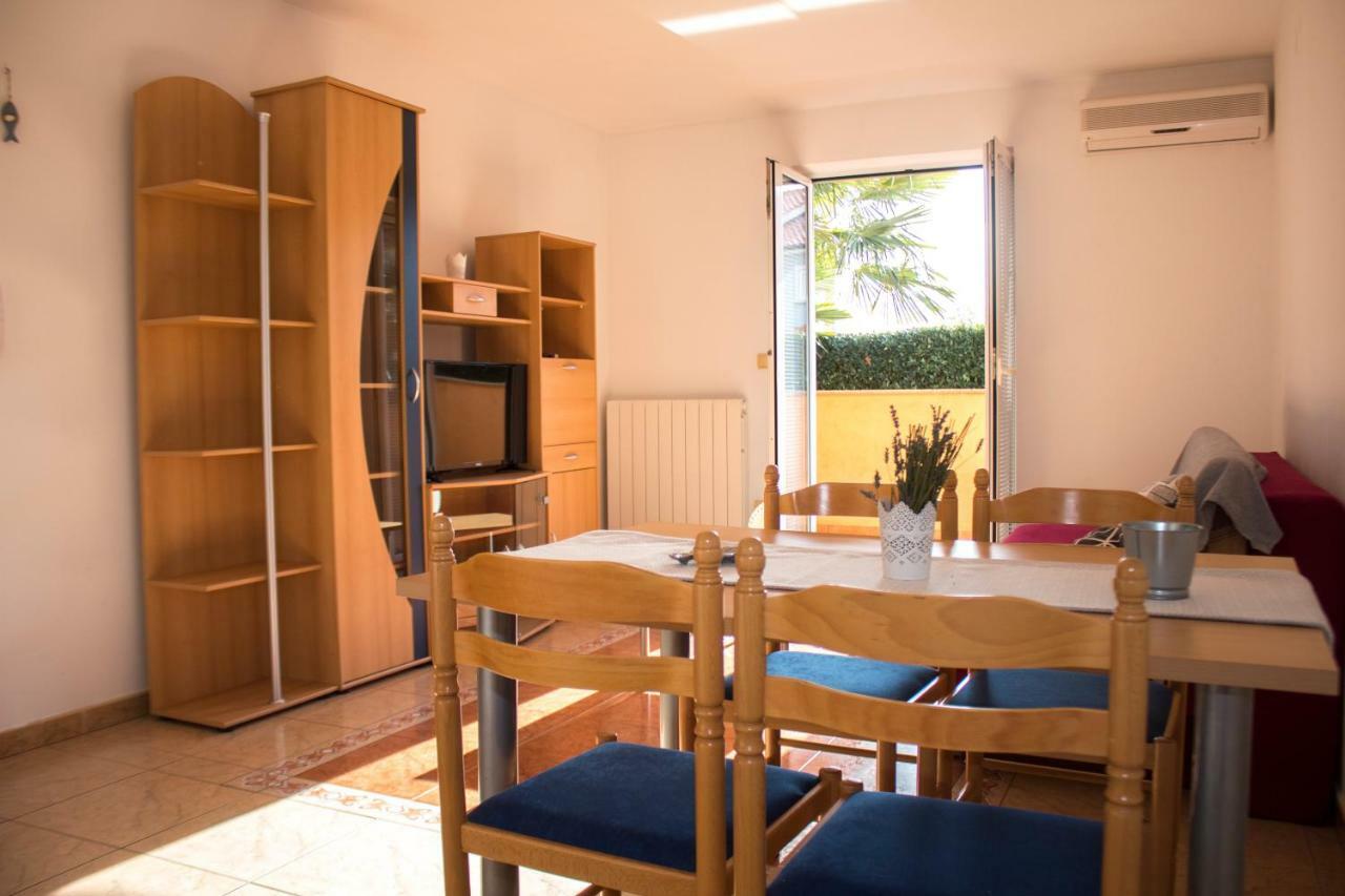 Malinska - Apartment Glavas Eksteriør bilde